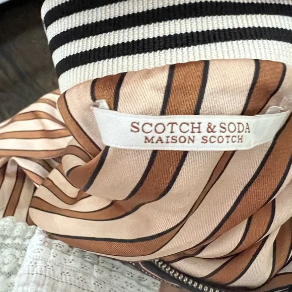 Scotch and Soda reversible jacket size small - Picture 2 of 2